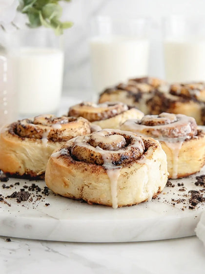 Cookies & Cream Cinnamon Rolls